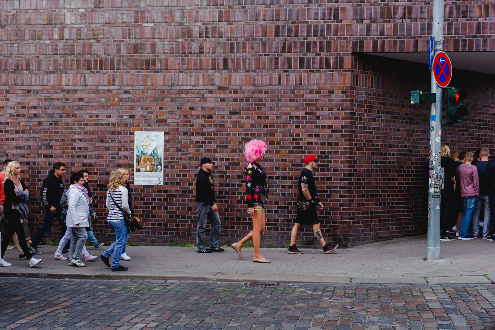 Lovestory Shooting im Beachclub, Herzblut und S-Bahnhof!